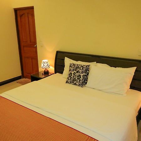 Charming Holiday Lodge- Addu Atoll Meedhoo, Maldives Extérieur photo