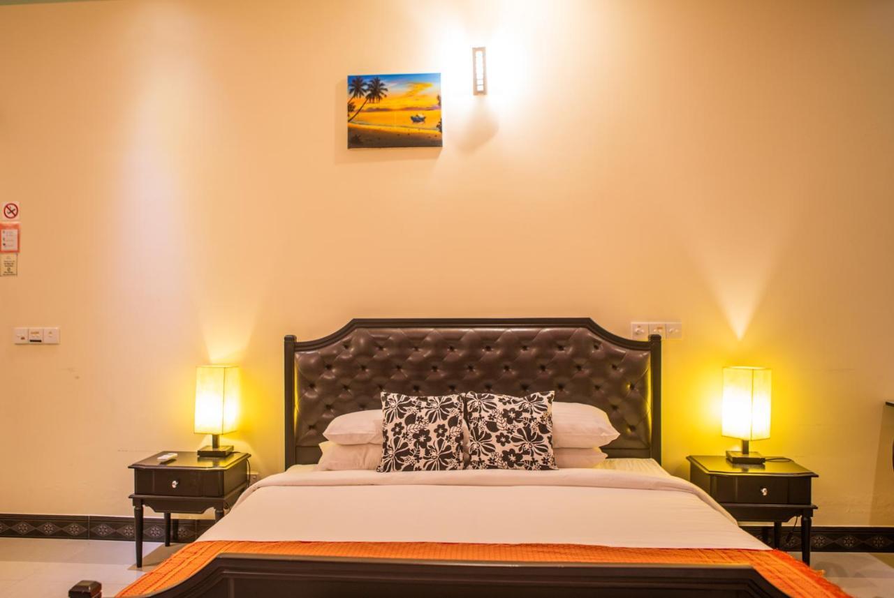Charming Holiday Lodge- Addu Atoll Meedhoo, Maldives Extérieur photo